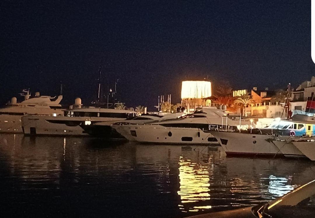 Apartamento En Puerto Banus マルベーリャ エクステリア 写真